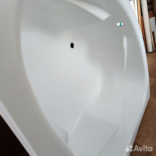 Ванна угловая 150х150