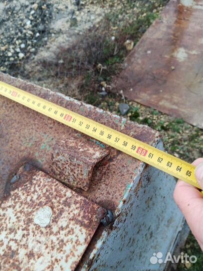 Мусорный контейнеры б/у