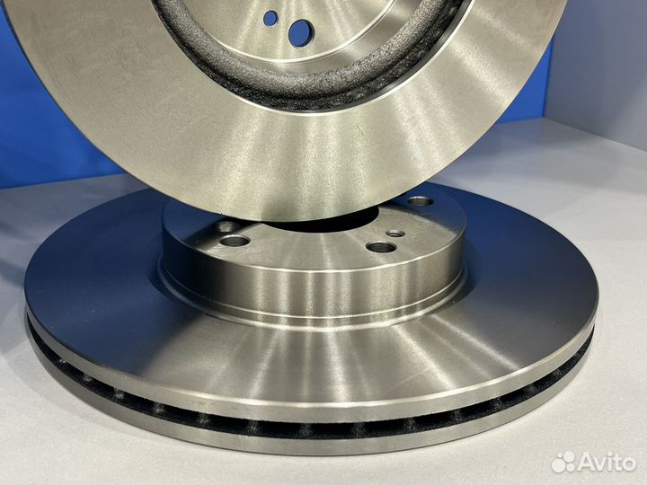 Тормозные диски передние Honda Civic 8/9