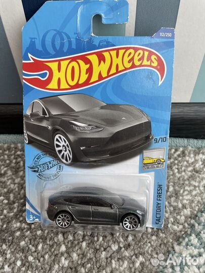 Hot wheels/matchbox tesla