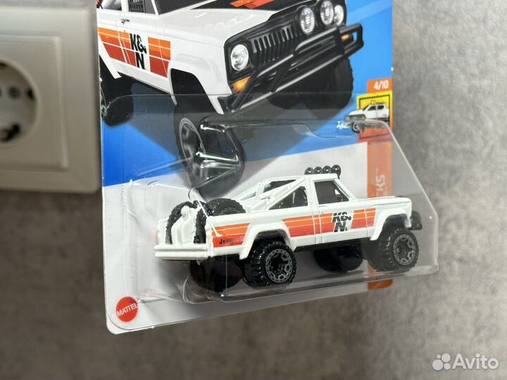 Hot wheels 73 jeep j10