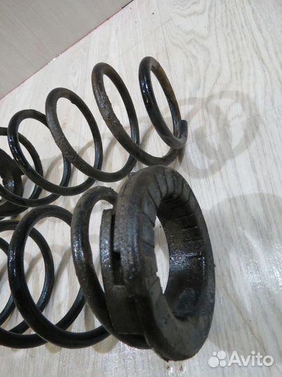 Пружина задняя Kia Rio 3 FB