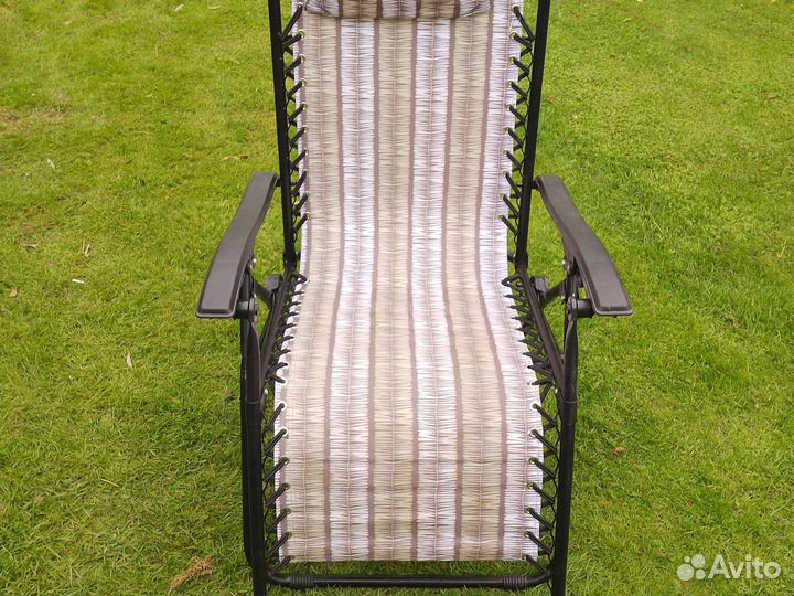 Шезлонг для дачи