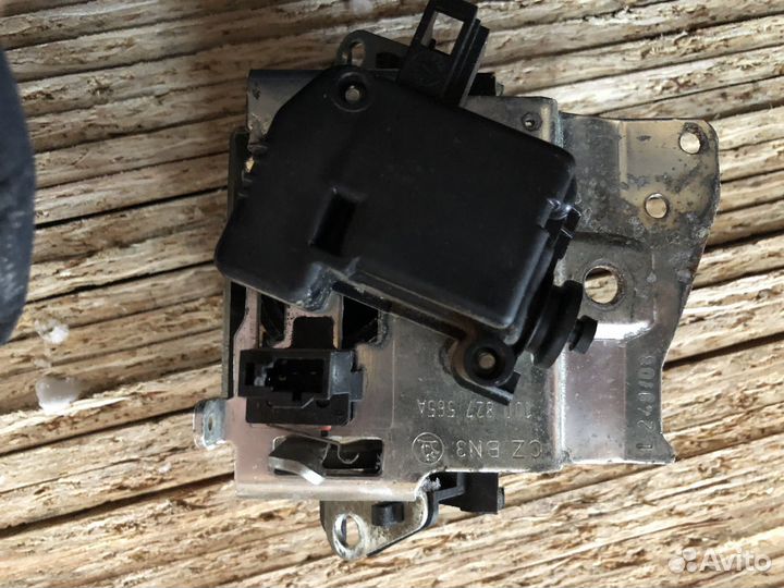 Замок багажника октавия тур