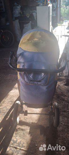 Продам коляску 3 в 1