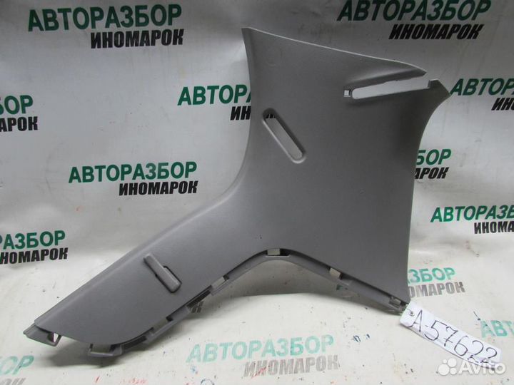 Обшивка стойки для Toyota Yaris 2 2005-2011г