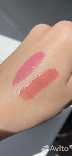 Помада, блеск для губ