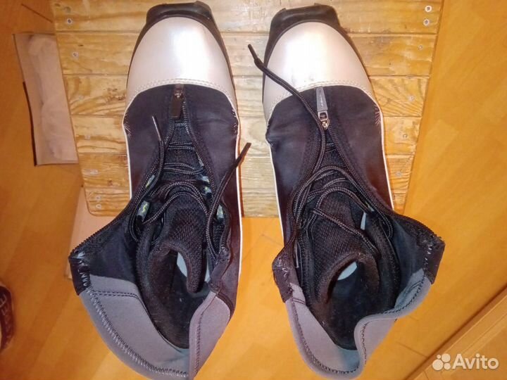 Лыжные ботинки fischer крепление SNS