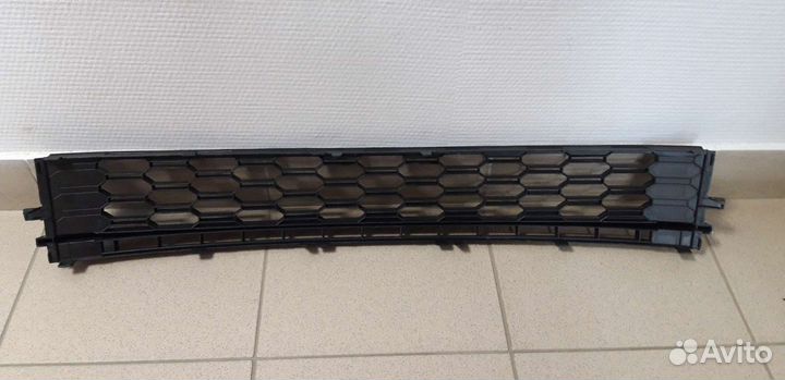 Решетка бампера Шкода Рапид (12-20)