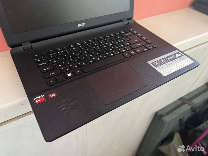 Acer Aspire ES1-522-4682