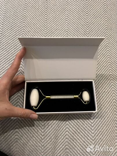 Нефритовый роликовый массажер