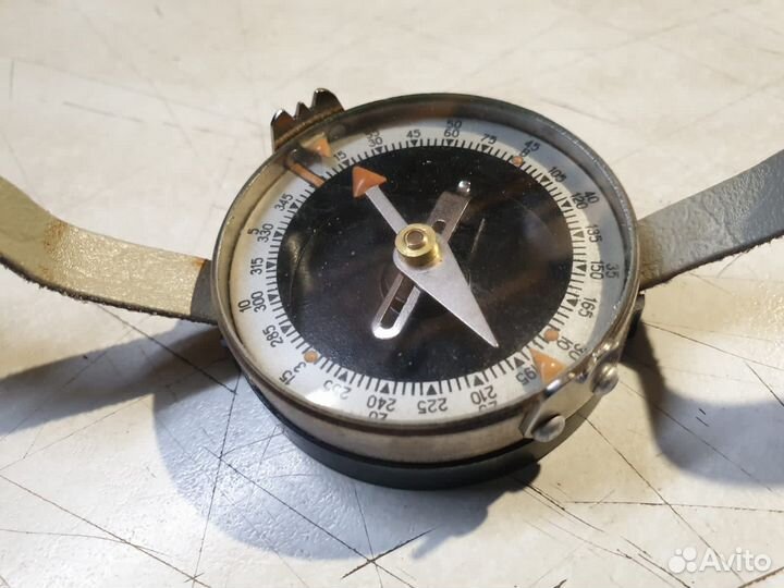 Компас адрианова