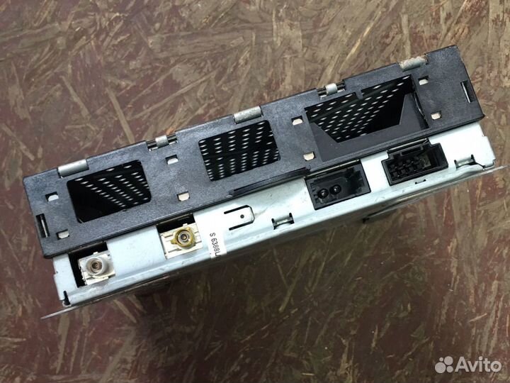 Блок управления сигнала магнитолы Audi q7