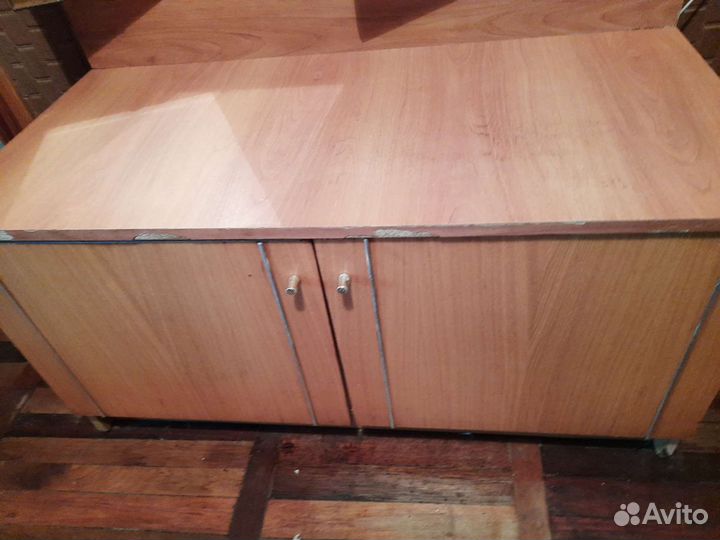 Тумба- трельяж