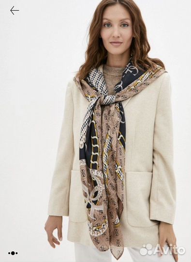 Платок guess