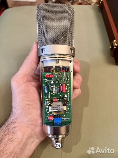 Neumann u87 ai студийный микрофон