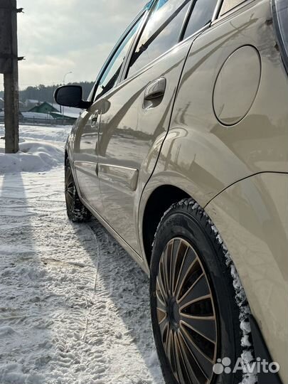 Kia Rio 1.4 AT, 2011, 175 000 км