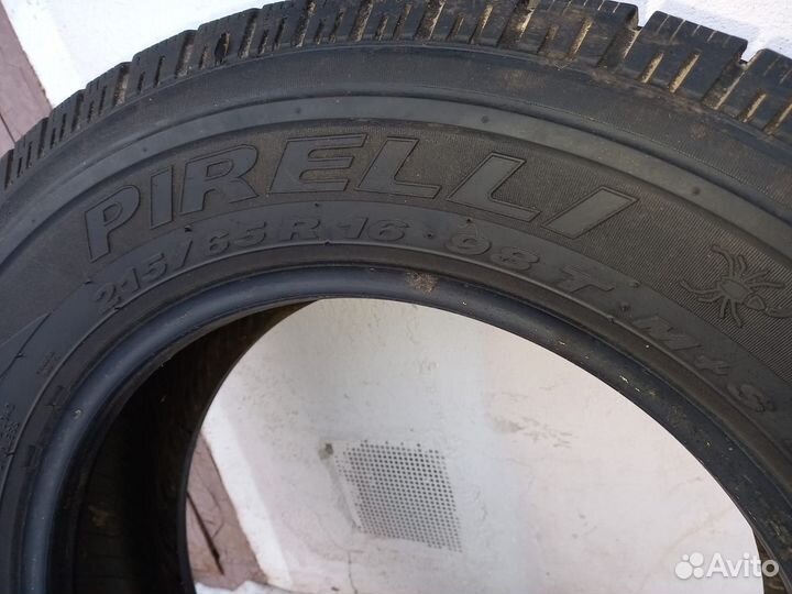 Pirelli Scorpion 215/65 R16