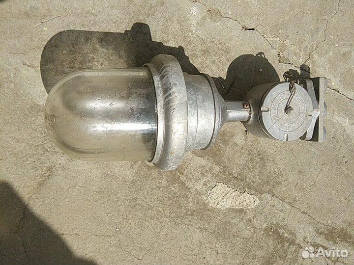 Светильник взрывозащенный