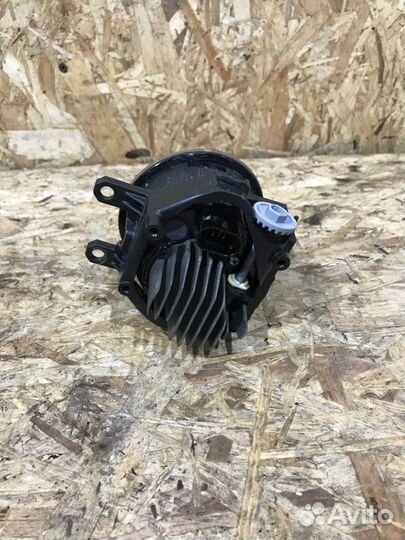 Фара противотуманная Toyota C-Hr