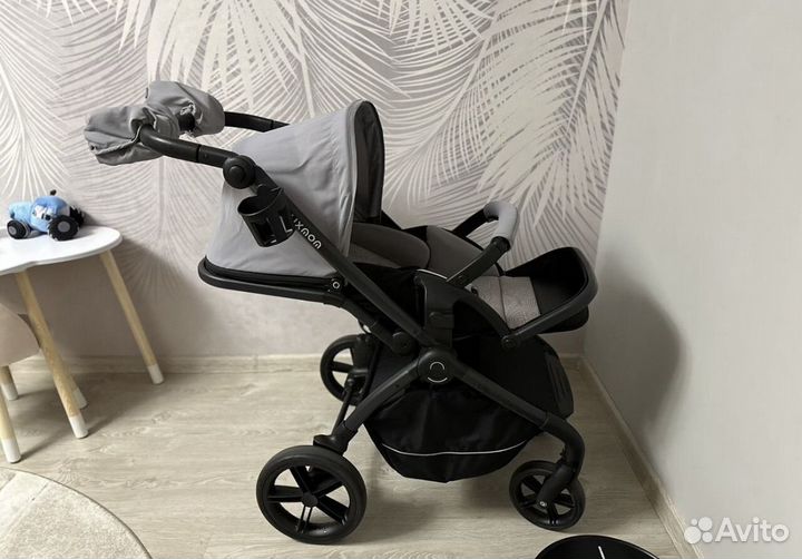 Коляска прогулочная luxmom