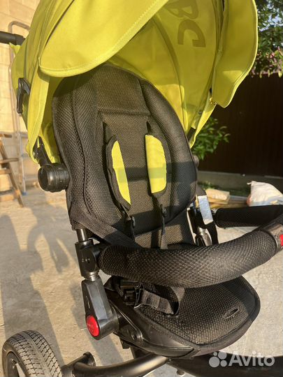 Трехколесный велосипед-коляска