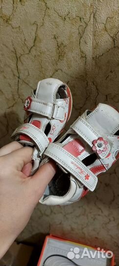 Обувь на девочку