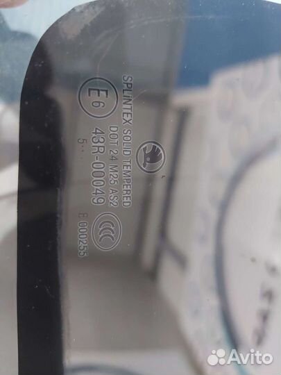 Стекло заднее правое Skoda Octavia А4