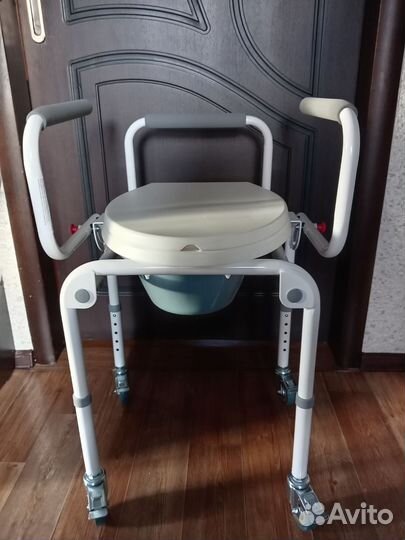 Стул санитарный