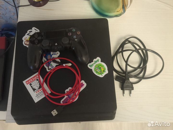 Sony PS4 slim 1tb