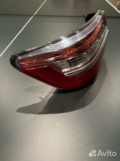 Левый задний фонарь в Камри 55