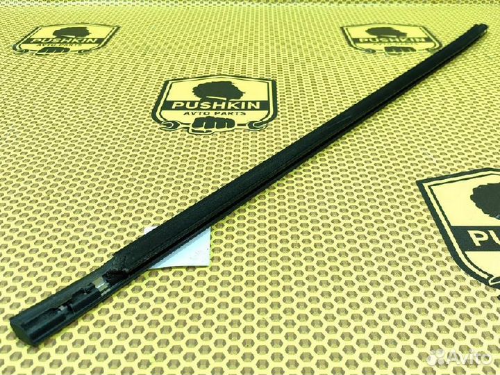 Уплотнитель двери/стекла (бархотка) Nissan Qashqai