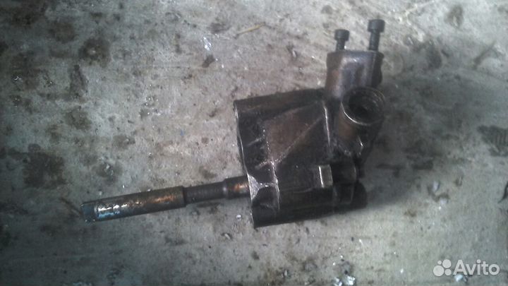 Маслонасос, пластик успокоителя