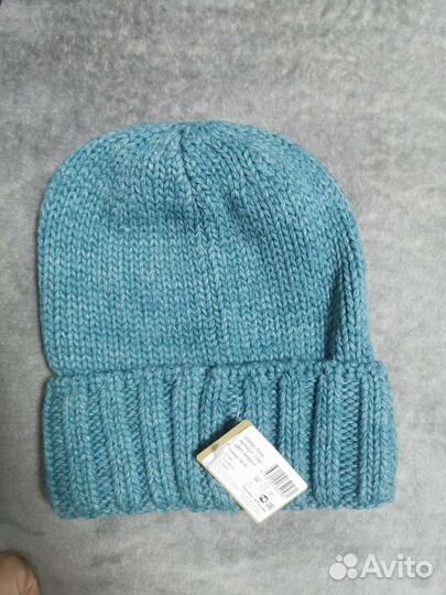 Шапки женские новые