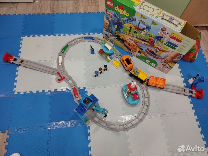 Конструктор lego Грузовой поезд, 10875