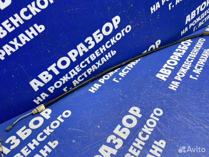 Трос ручника правый Ford Focus 2 седан 2007