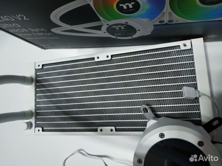 Водяное охлаждение Thermaltake TH240 V2 Ultra