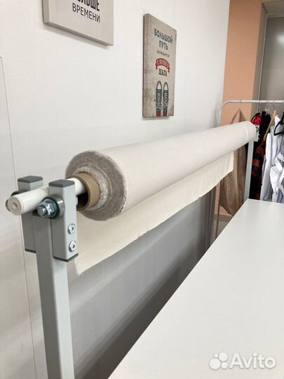 Размотчик рулонов ткани 