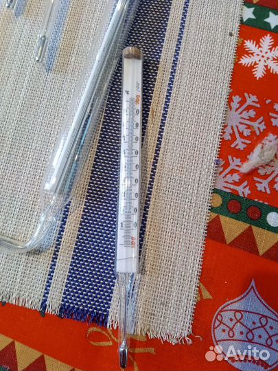 Угловой технический ртутный термометр