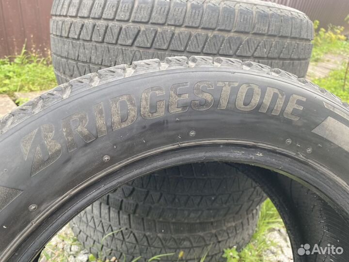 Bridgestone Blizzak DM-V3 235/55 R18