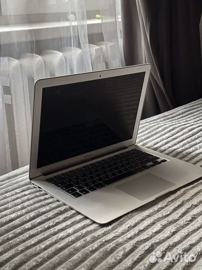 Apple MacBook Air 13, 2017
