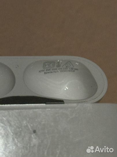 Зарядный кейс (футляр) для наушников AirPods 1