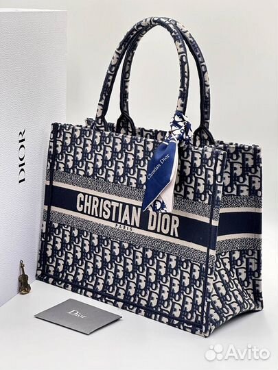 Женская сумка Christian Dior Book Tote средний фор