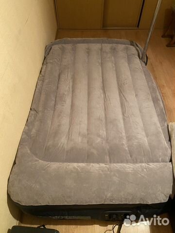Надувной матрас intex