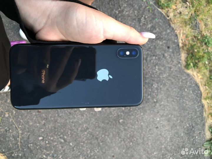 iPhone X, 64 ГБ