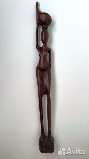 Стауэтка Женщина с сосудом на голове 53 см дерево