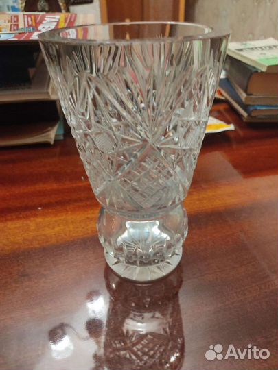 Хрустальная ваза