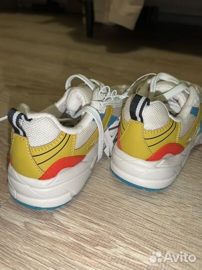 Кроссовки детские 34 размер zara
