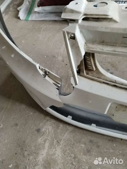 Бампер на LADA granta