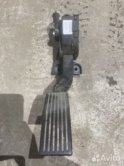 Педаль газа Hyundai Solaris I (2010—2014)